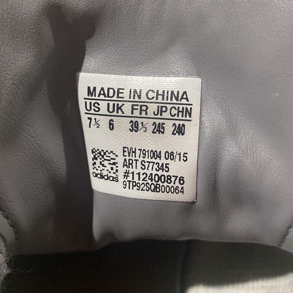 Adidas LIMITED EDITION - Picture 4 of 4